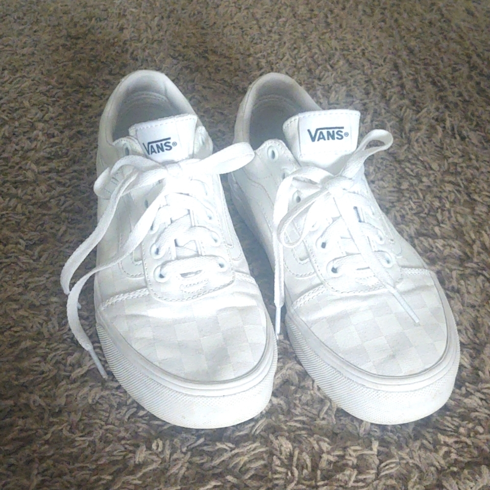 Women's Vans white checkered lace up sneakers